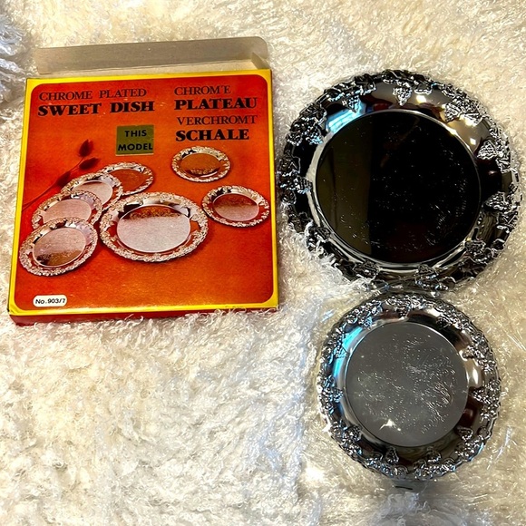 Chrome plated sweet dish with smaller ones included vintage - Picture 1 of 10
